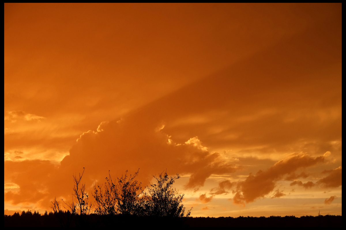 CIEL ORANGE à Ste VERTU